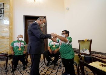 الكاظمي لأبطال العراق في “بارالمبياد طوكيو” .. سأعمل على بداية جديدة لحياتكم