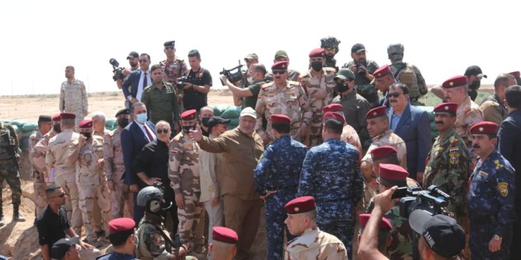 وزير الدفاع يتفقد موقع الشرطة الاتحادية في كركوك