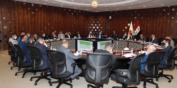 شركة النفط الوطنية تعقد اجتماعها الأول و تناقش خطط الانتاج والتصدير المستقبلية