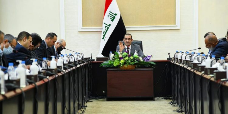 وزير التخطيط .. سنقلل “الاقتراض الخارجي” إلى أدنى مستوياته