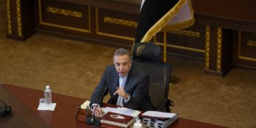 الكاظمي يصدر توجيها للوزراء ,, (العمل على نفس الوتيرة حتى اللحظة الأخيرة)