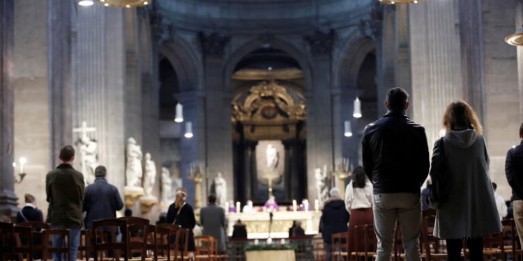 نحو 3.2 ألف مشتبه بهم بــ(الاعتداء الجنسي) على الأطفال في فرنسا منذ عام 1950 مرتبطون بالكنيسة