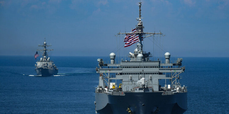 سلاح البحرية الروسي يتابع مدمرة أمريكية دخلت البحر الأسود