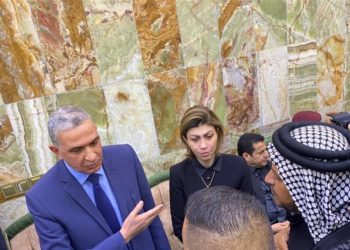 الكاظمي يخصص منحة مالية  لذوي الضحايا والنازحين في ديـــــالى
