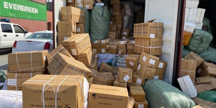 إحباط محاولة تهريب (مستلزمات طبية) في منفذ ميناء أم قصر الشمالي