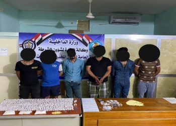 القبض على (8 أشخاص) بحوزتهم أسلحة ومخدرات في كربلاء