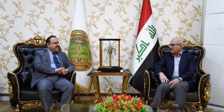 وزير التربية .. سيتم افتتاح مراكز جديدة لمحو الامية في السجون