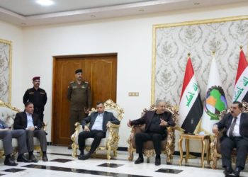 العراق وفرنسا يبحثان تعزيز التعاون في “المجال العسكري”