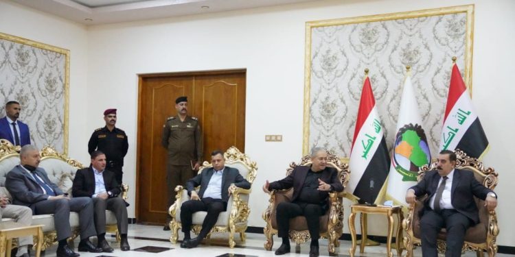 العراق وفرنسا يبحثان تعزيز التعاون في “المجال العسكري”