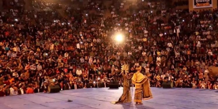 مطالب ديـــنيــــة لمنع (الغناء) بمهرجان بابل وعضو منظم يرد .. (المسرح سيادي والحفلات مستمرة) + وثيقة