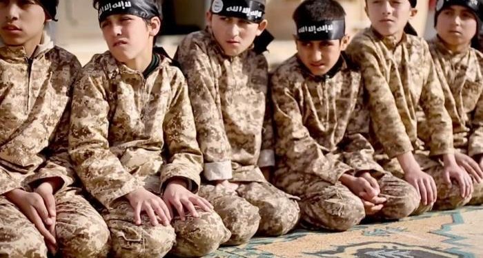 سفارة أذربيجان في بغداد تتسلّم (38 طفل) من أطفال داعش لإرجاعهم إلى وطنهم