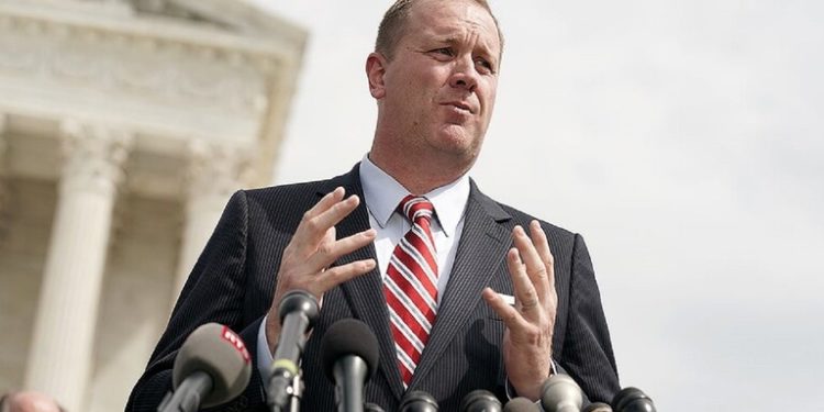 دعوى قضائية ضد التطعيم الإلزامي من فيروس كورونا  (11 ولاية أمريكية) ترفعها