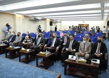 السفير الأمريكي .. العراق يحتاج إلى أدوات وسياسات فعّالة بالتحقيق في الجرائم المالية