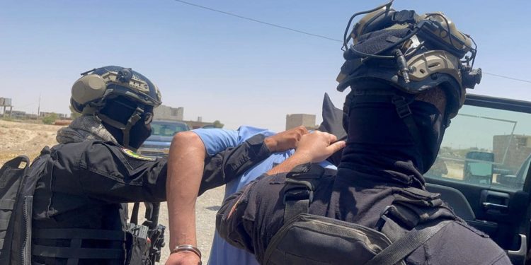 اعتقال “إرهابي” ينتمي لتنظيم دولي جنوبي العراق (خطط لعمليات اغتيال)