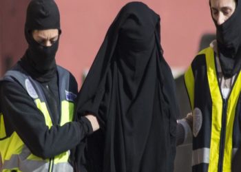 بريطانية (داعشية) تطلب محاكمتها في المملكة المتحدة
