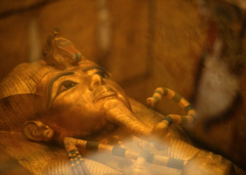 توت عنخ آمون.. ملك الفراعنة المغمور الذي جعلته مقبرته أكثرهم شهرة