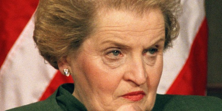 “اقرأ دبابيسي” ,, مجموعة مادلين أولبرايت (أفعى صدام ونحلة عرفات وصاروخ بوتين) + صور