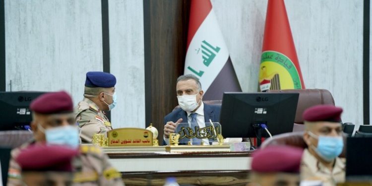 الكاظمي يعقد اجتماعا طارئا مع القيادات الأمنية لمتابعة التحقيق في محاولة اغتياله
