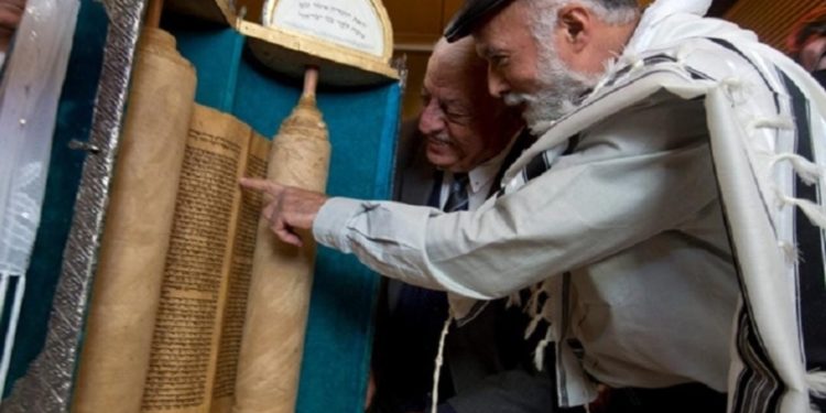 العراق في سعي متواصل لاستعادة أرشيفه اليهودي