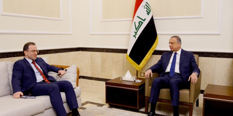 الكاظمي يستقبل السفير الروسي لدى العراق