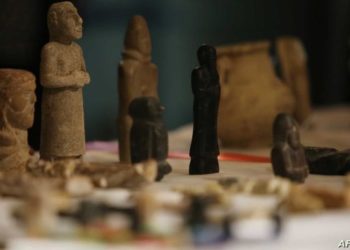 رفع دعاوى دولية لاستعادة الآثار المهربة من العراق