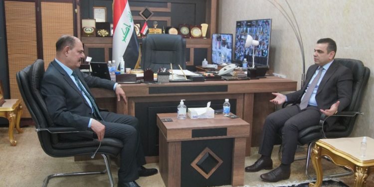 مؤيد اللامي يستقبل المرشح الفائز بالانتخابات حسين عرب