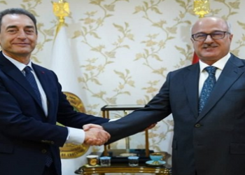 صالح يؤكد ضرورة النهوض بالاقتصاد ودعم القطاع الخاص والاستثمار