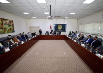 مستشار الامن القومي يلتقي عددا من (وجهاء وشيوخ الكاظمية)