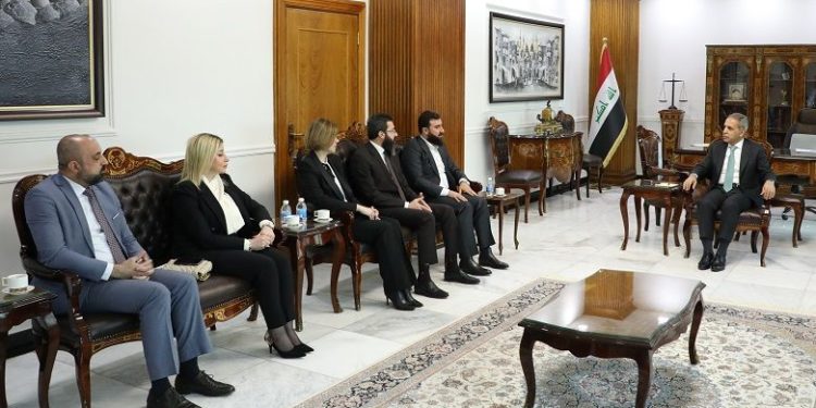 القضاء يبحث مع “بابليون” الاشكاليات القانونية الخاصة بعقارات المواطنين المسيحيين