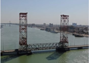 شركـة أبـن ماجـد العامـة تُنفـذ مشـروع الفتحـة الملاحيـة المُتحركـة في البصرة