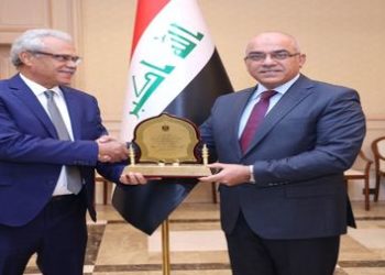وزير التعليم .. الكفاءات العراقية الأكاديمية والعلمية تمكنت من إزالة ومعالجة (التلوث الاشعاعي) في البصرة