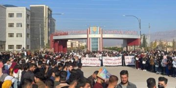 تظاهرات في (أربيل ودهوك) تضامناً مع طلبة السليمانية + صور