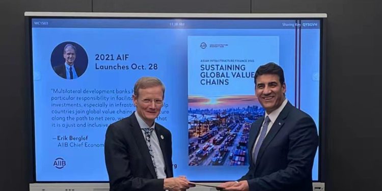 تقديم رسالة للأنضمام الى بنك الاستثمار الآسيوي للبنية التحتية