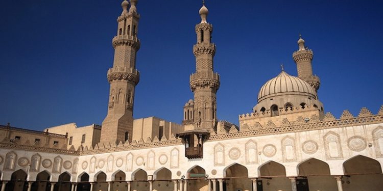 الازهر يدين محاولة اغتيال الكاظمي ويؤكد تضامنه الكامل مع العراق