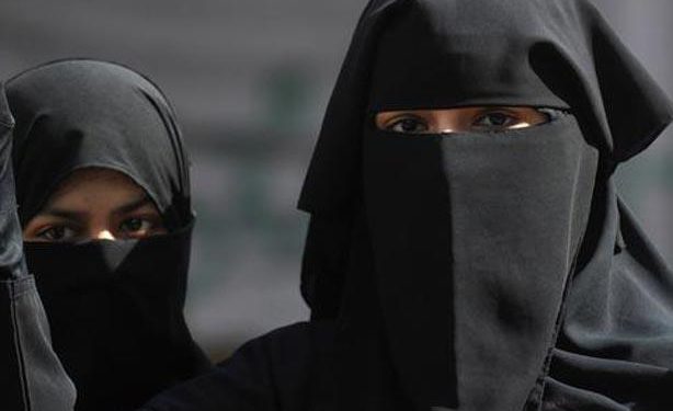 نائبة مصرية .. سأقدم مشروع قانون يجرم (ارتداء النقاب)