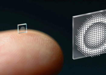 الكشف عن كاميرا بحجم (حبة ملح) تلتقط صوراً نقية بالألوان الكاملة