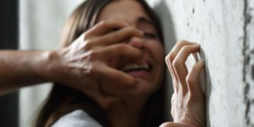 أسباب أزدياد العنف ضد المرأة في العراق .. تسجيل آلاف الحالات..
