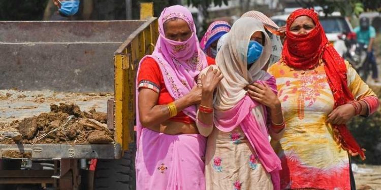 نائب هندي يعتذر بعد نصحه “ضحايا الاغتصاب” بالاستمتـاع والاستـلقاء