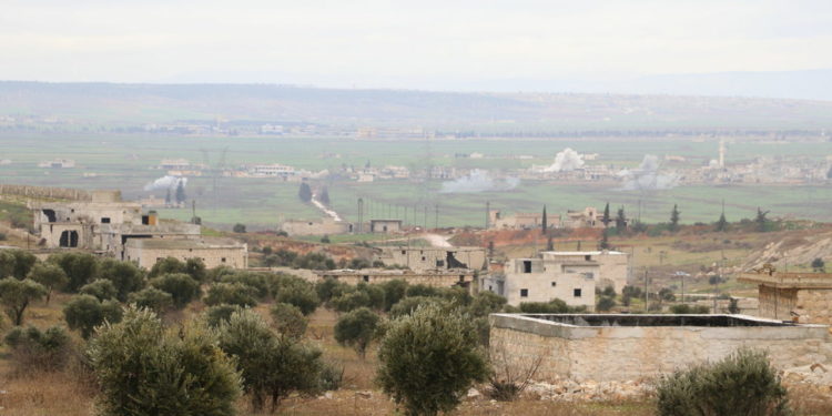 دوي انفجارات داخل (القاعدة الأمريكية) في منطقة التنف بريف حمص الشرقي