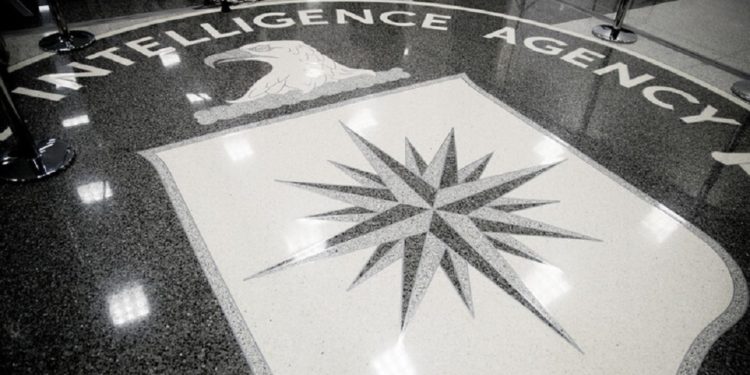 موظف سابق في (سي أي إي) علينا الكف عن اعتبار روسيا “إمبراطورية الشر”