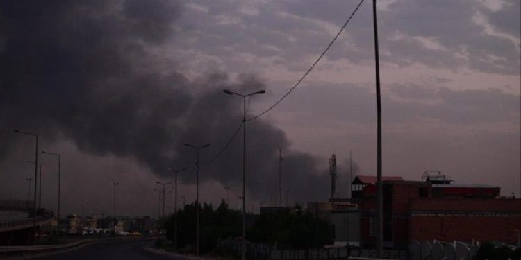 اندلاع حريق في قاعدة (صقر العسكرية) جنوبي بغداد