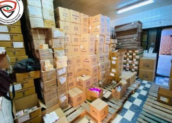 ضبط (مليون ونصف) علبة دوائية مهربة في بغداد