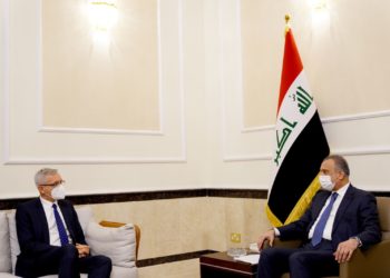 الكاظمي يستقبل السفير الألماني في العراق