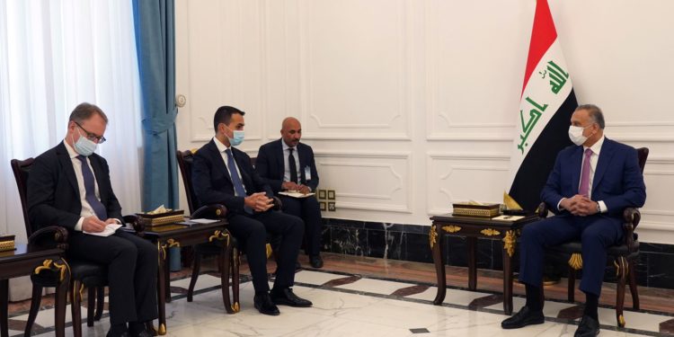 الكاظمي يستقبل وزير الخارجية الإيطالي