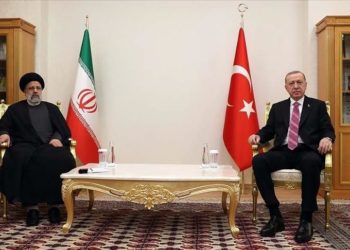 أردوغان ونظيره الإيراني يبحثان (العلاقات الثنائية والقضايا الاقليمية)