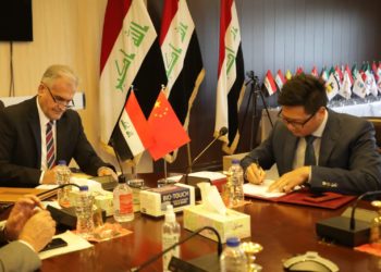 توقيع عقد مشاركة مع شركة صينية لتنفيذ عمليات الحفر والاستصلاح