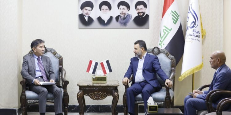 رئيس الهيئة السياسية للتيار الصدري يلتقي السفير الياباني