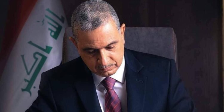 الغانمي يعلن إنجاز تحويل حملة شهادة البكالوريوس فأعلى  من الملاك العسكري الى المدني