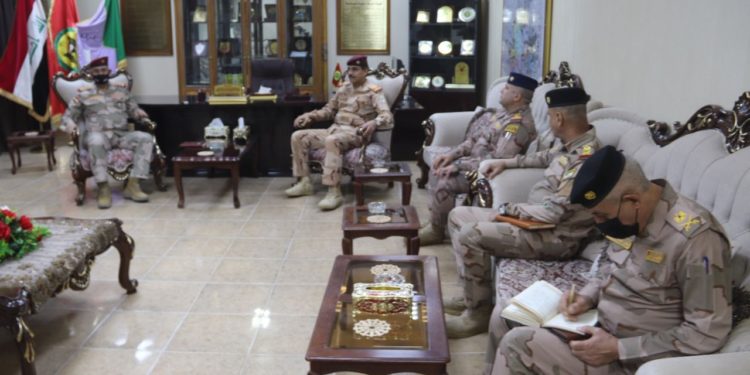 رئيس اركان الجيش يزور المقر المتقدم لقيادة عمليات بغداد – الكرخ