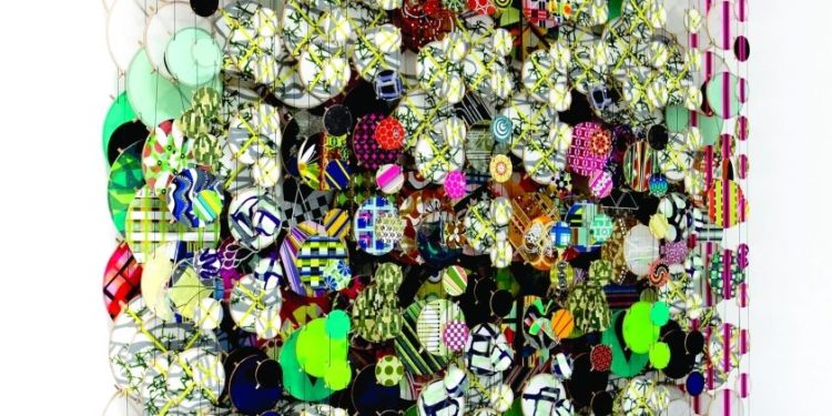 دبي .. فنانون عالميون يقدمون إبداعاتهم في معرض (طبيعة الوجود السامية)